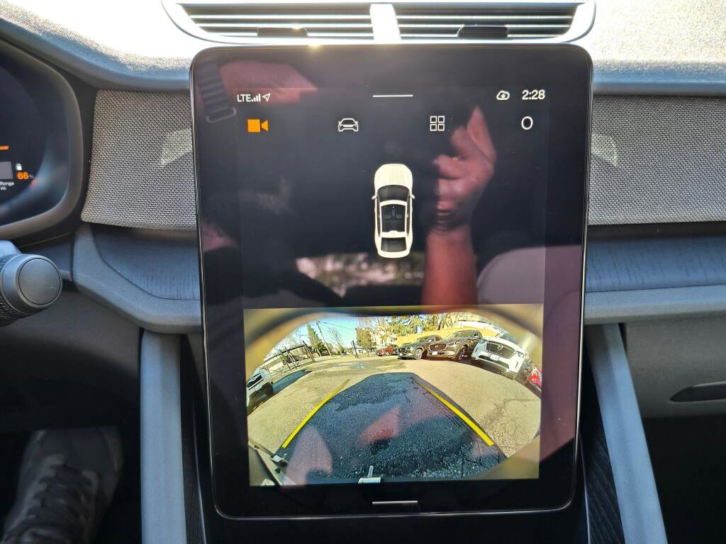 Used 2023 Polestar Polestar 2 w/ Pilot Pack image 36