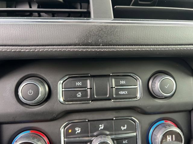 Used 2022 Chevrolet Suburban Z71 image 22