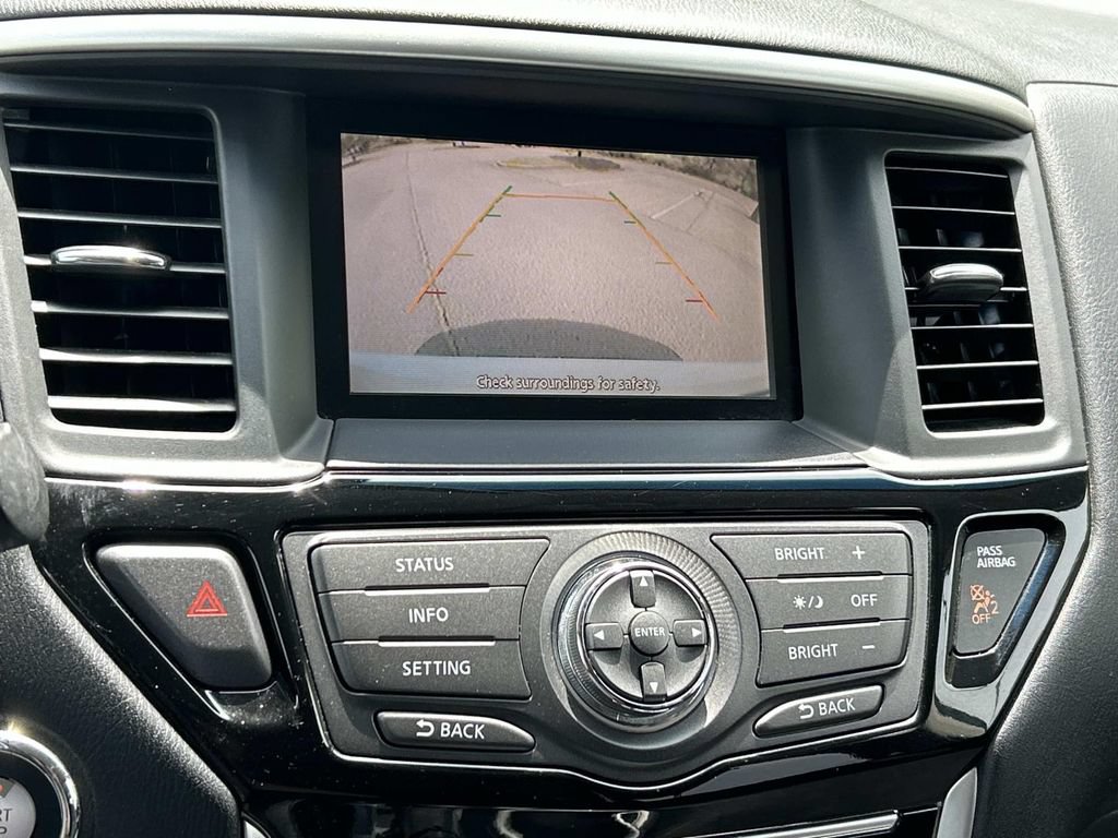 Used 2014 Nissan Pathfinder SV AWD/4WD image 36