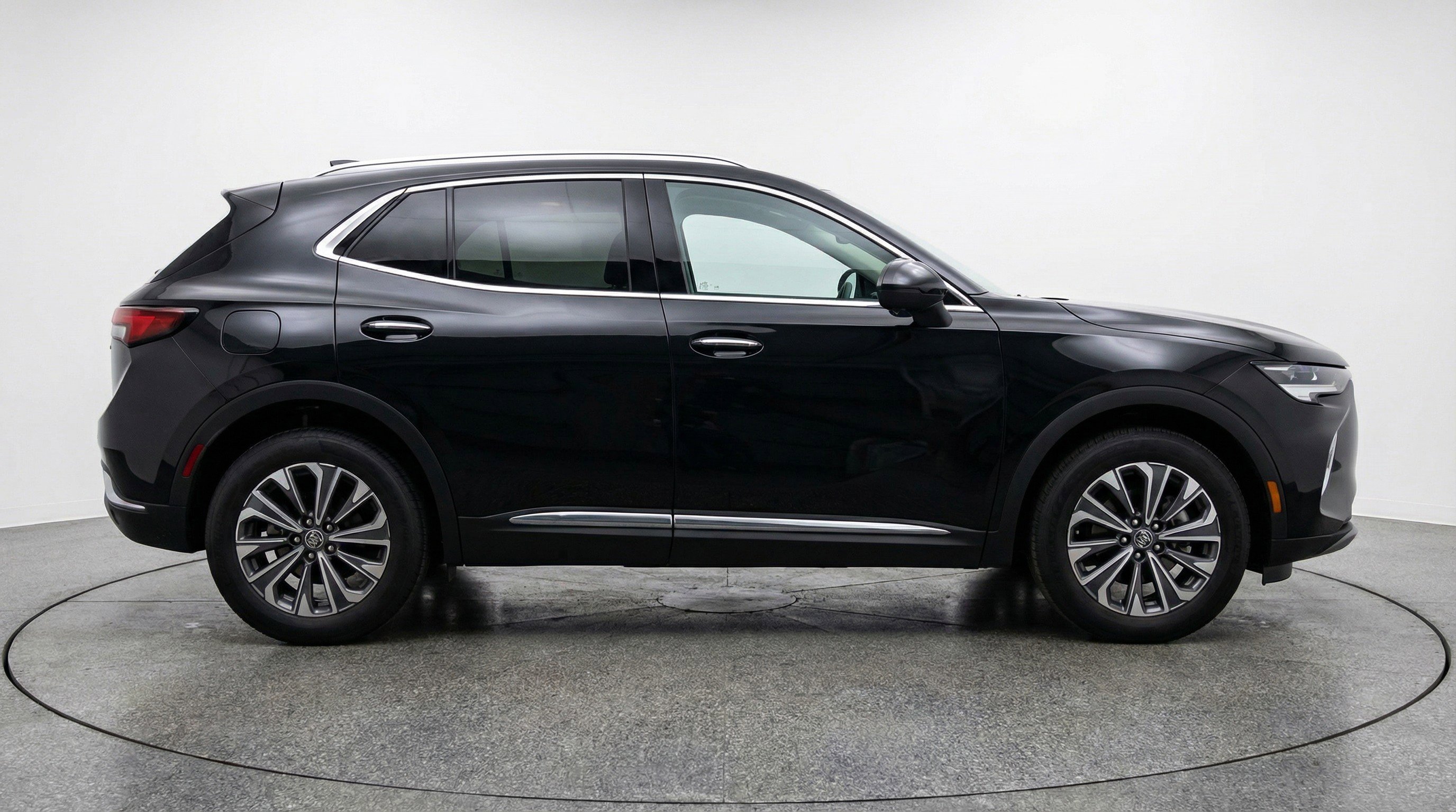 Used 2024 Buick Envision Preferred AWD/4WD image 11