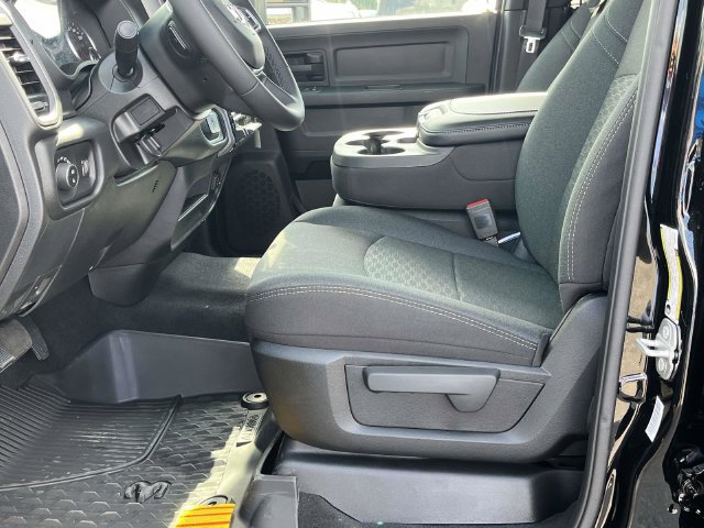 New 2026 RAM 2500 Tradesman w/ Safety Group AWD/4WD image 11
