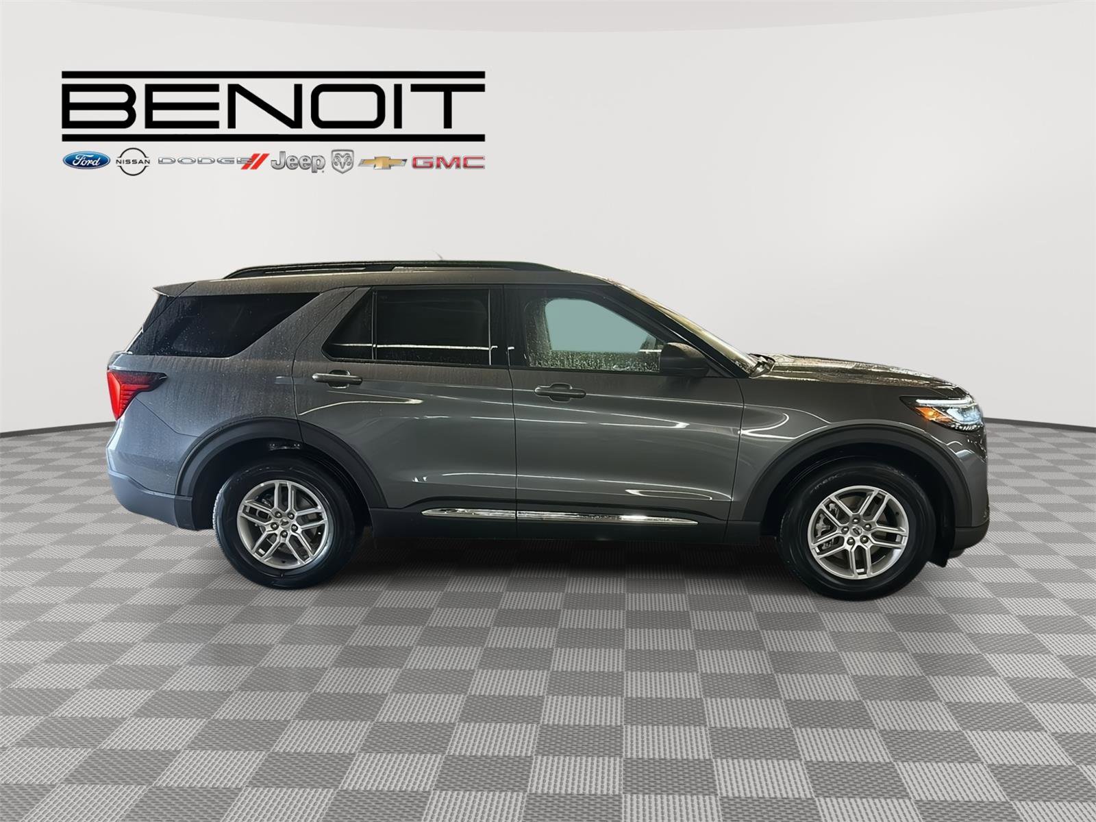 New 2025 Ford Explorer Active w/ Active Comfort Package image 4