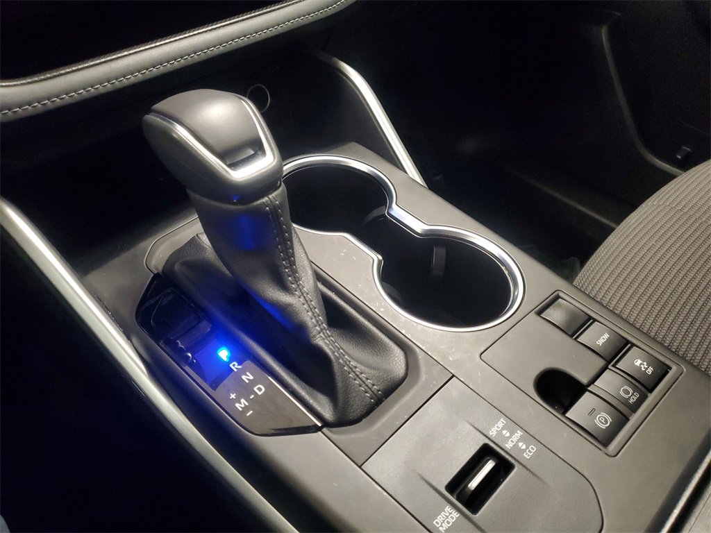 Certified 2024 Toyota Highlander LE image 32