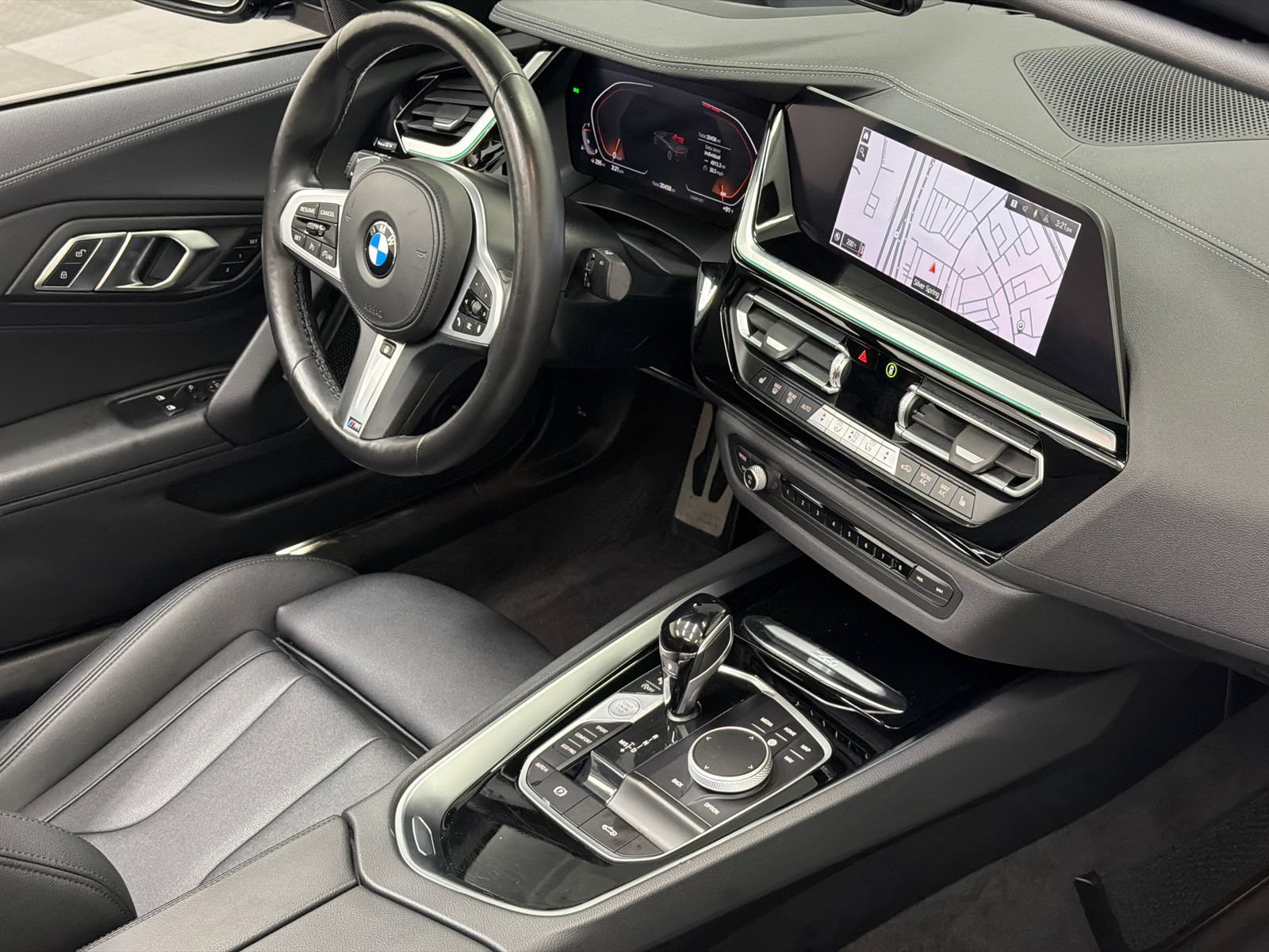 Used 2025 BMW Z4 sDrive30i RWD image 11
