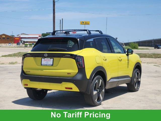 New 2025 Nissan Kicks SR FWD image 3