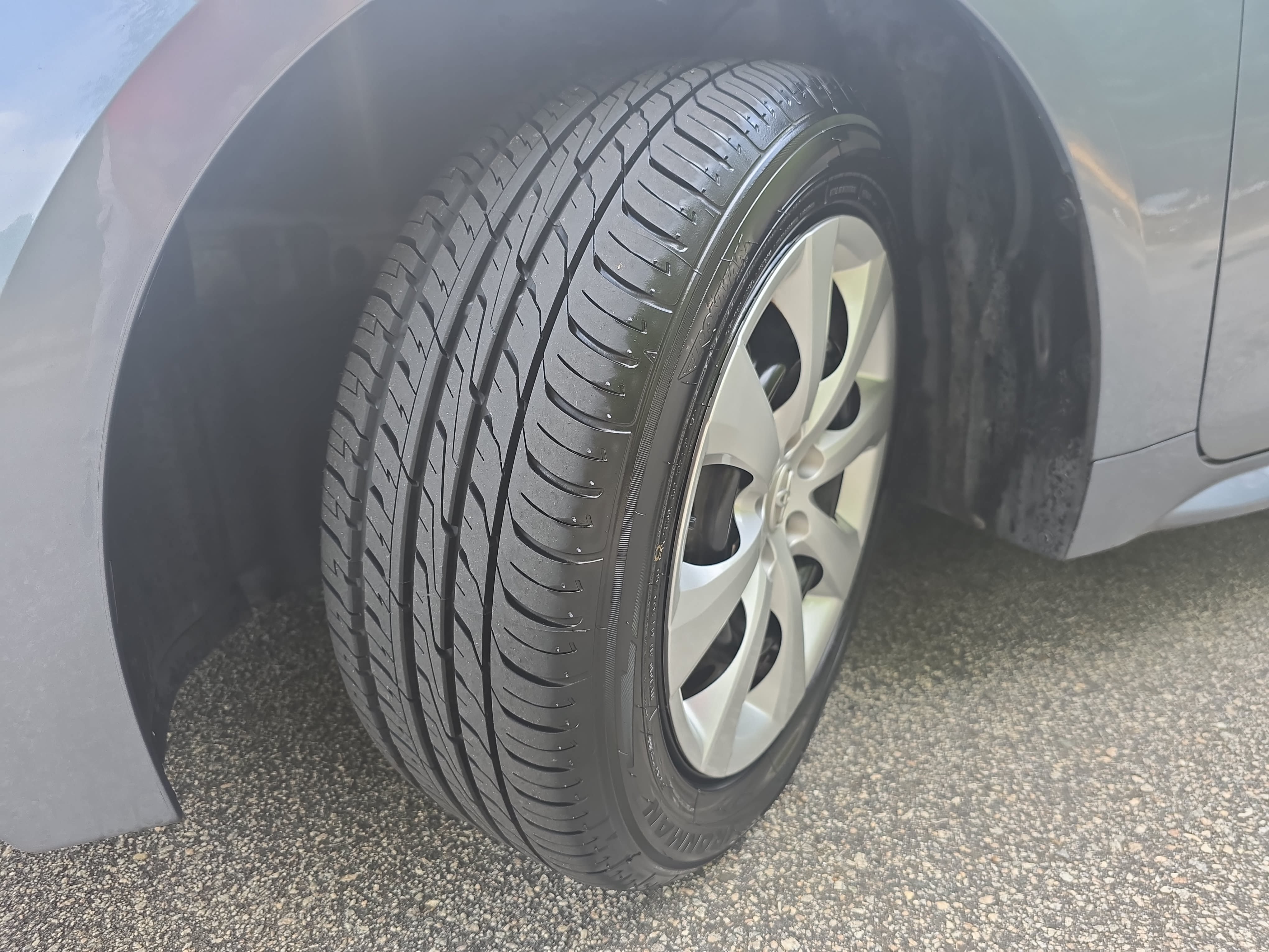 Used 2024 Toyota Corolla LE FWD image 30