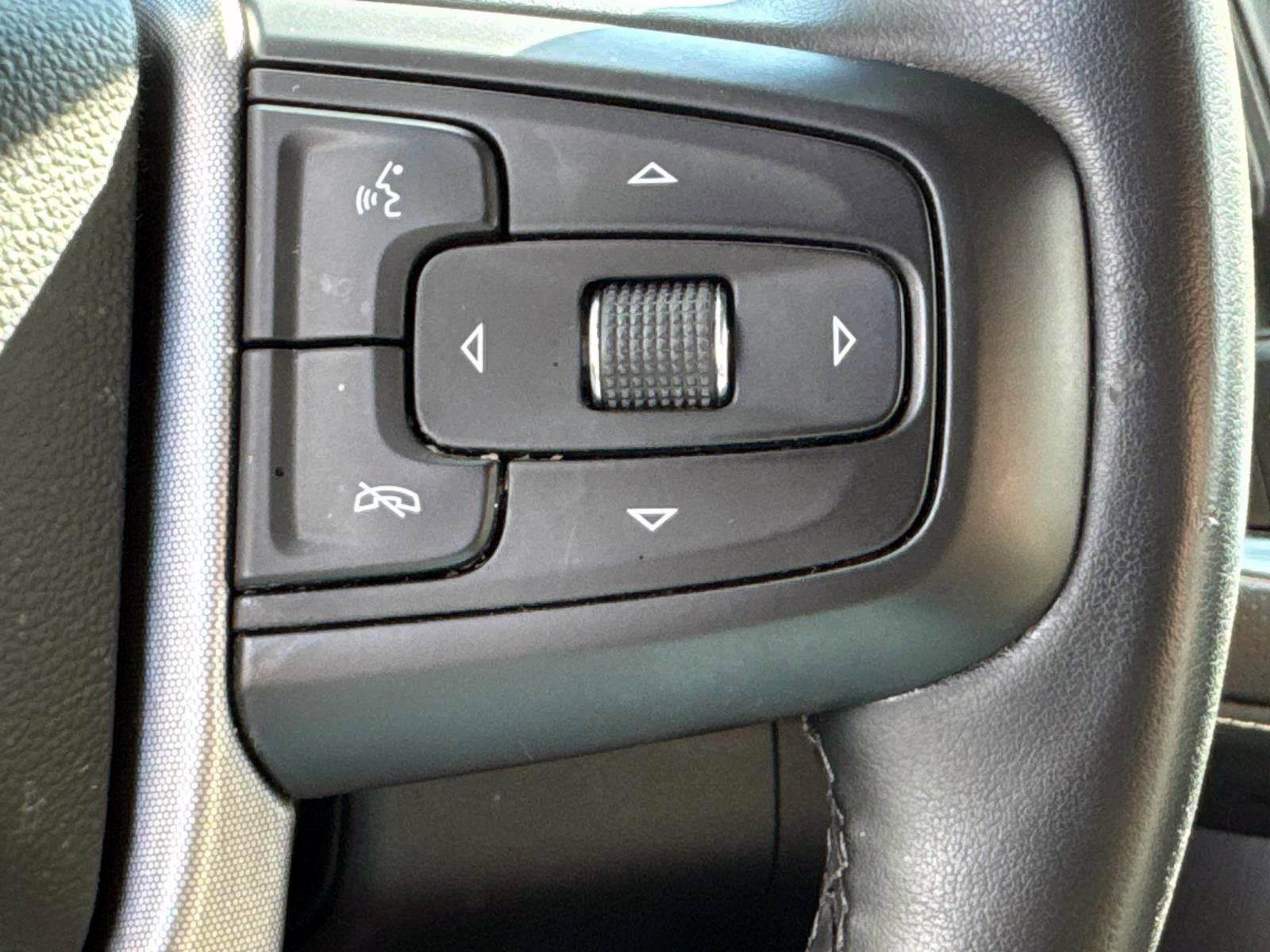 Certified 2023 GMC Yukon SLT w/ SLT Luxury Package image 15