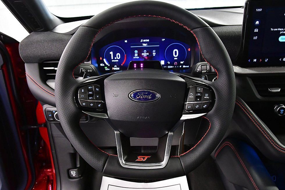 New 2026 Ford Explorer ST w/ Sun And Sound Package image 19