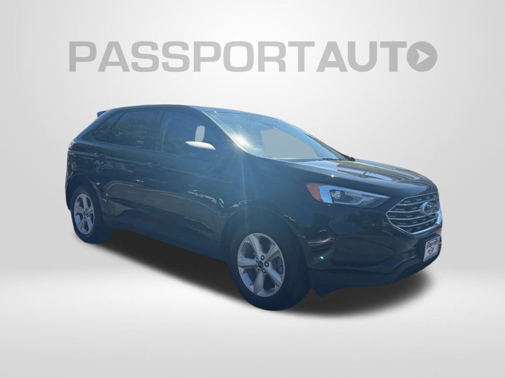 Used 2020 Ford Edge SE FWD image 3