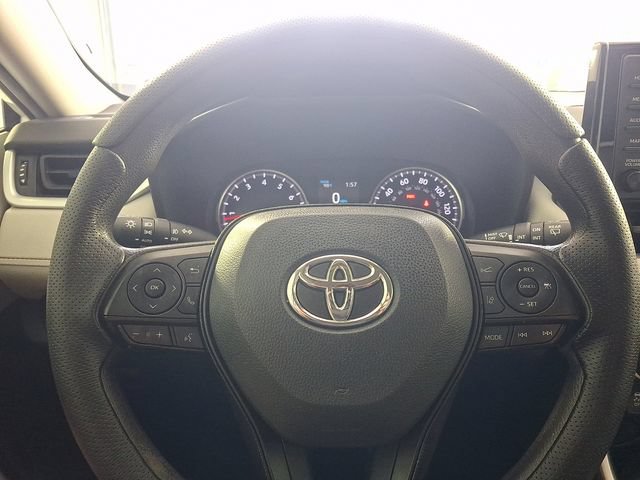 Certified 2021 Toyota RAV4 XLE FWD image 25