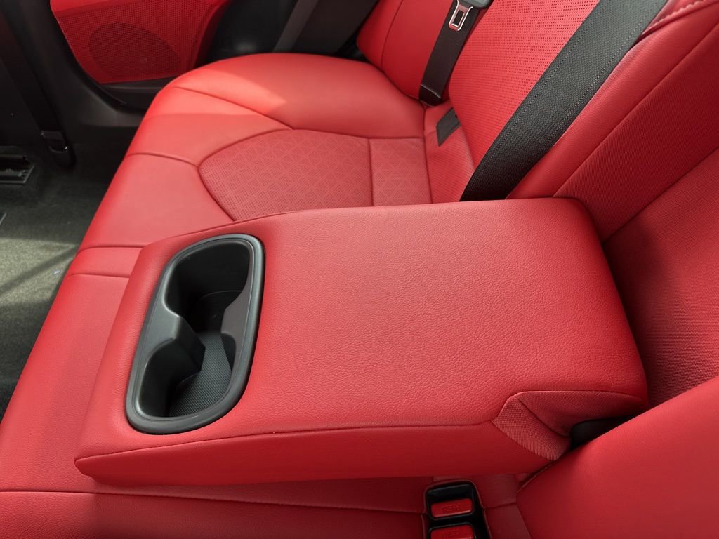 Used 2019 Toyota Camry XSE image 34