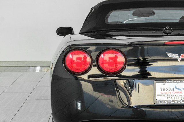 Used 2005 Chevrolet Corvette Convertible w/ Preferred Equipment Group RWD image 37