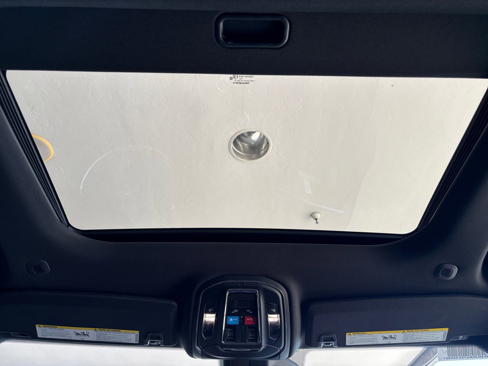 New 2025 Jeep Grand Cherokee Laredo X w/ Trailer Tow Package image 32