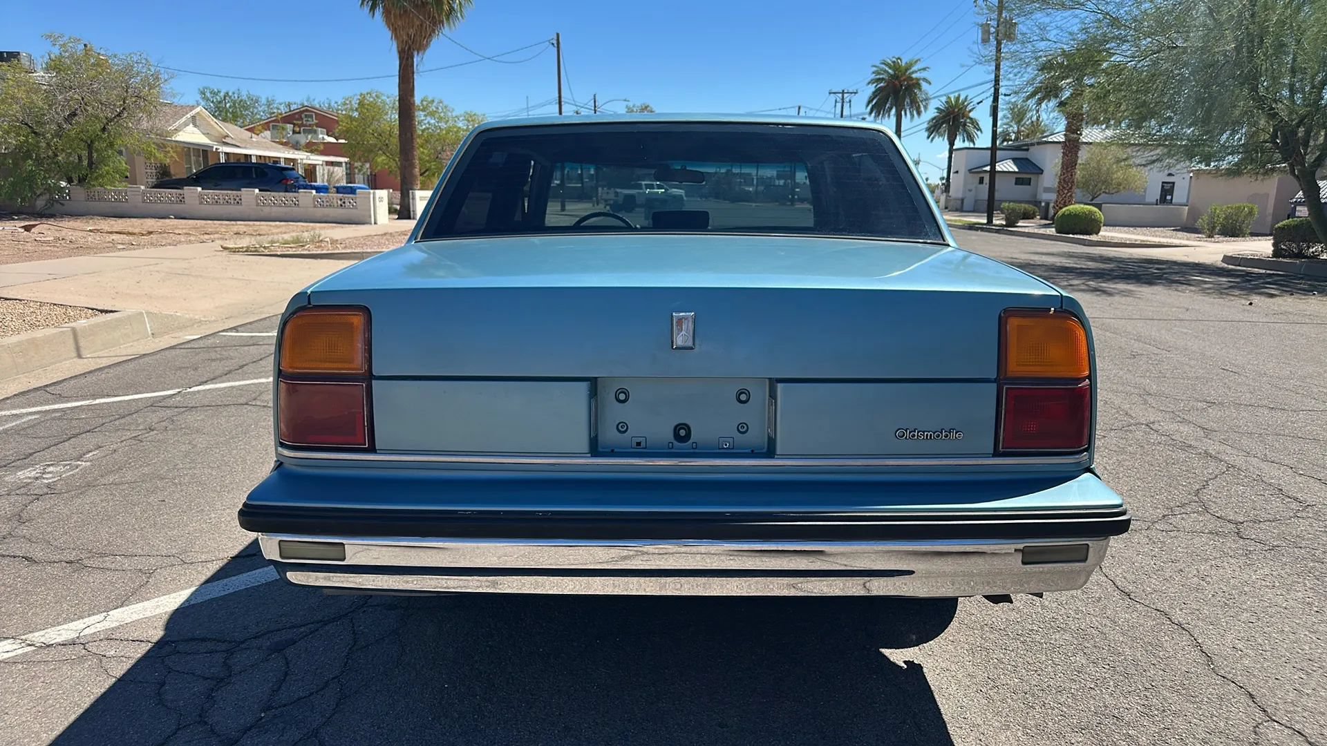 Used 1990 Oldsmobile 88 Royale Brougham FWD image 23