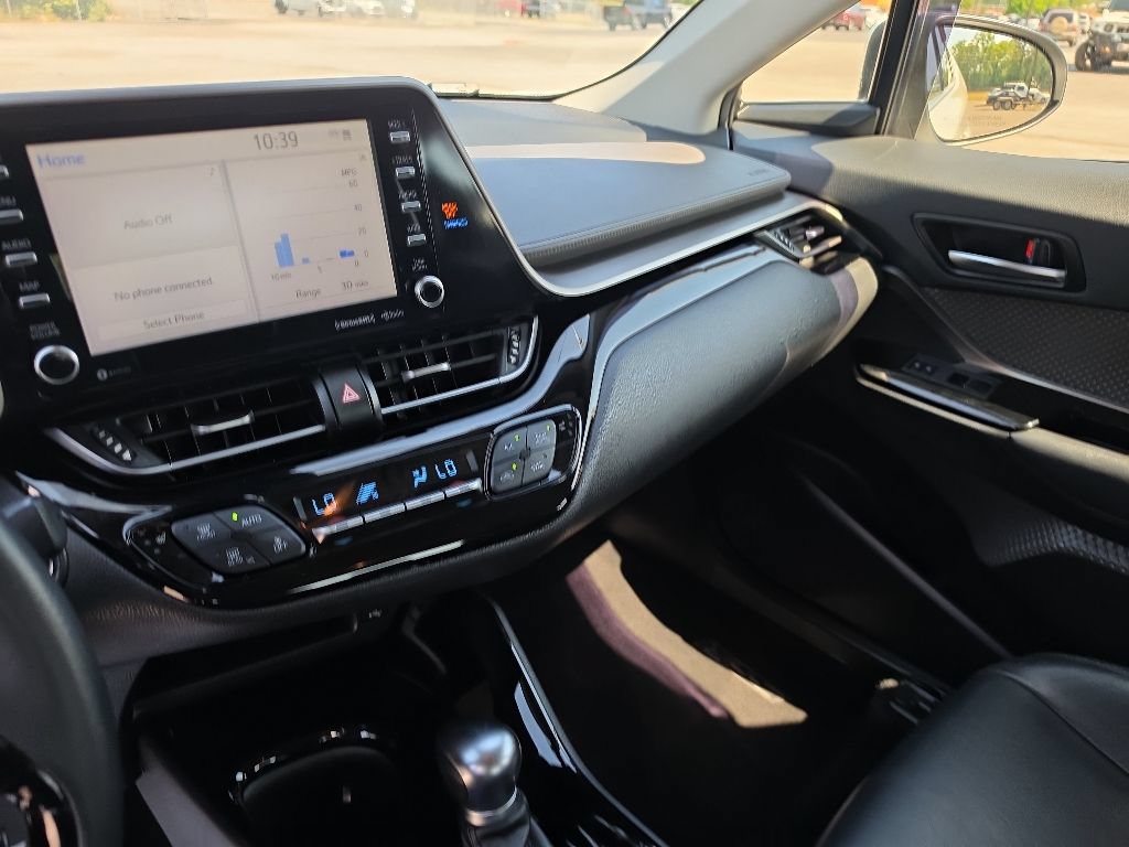 Used 2021 Toyota C-HR Limited FWD image 21
