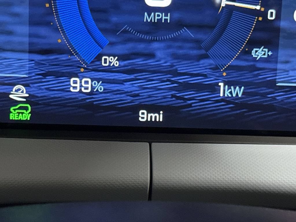 New 2027 Chevrolet Bolt LT w/ Comfort Package FWD image 13