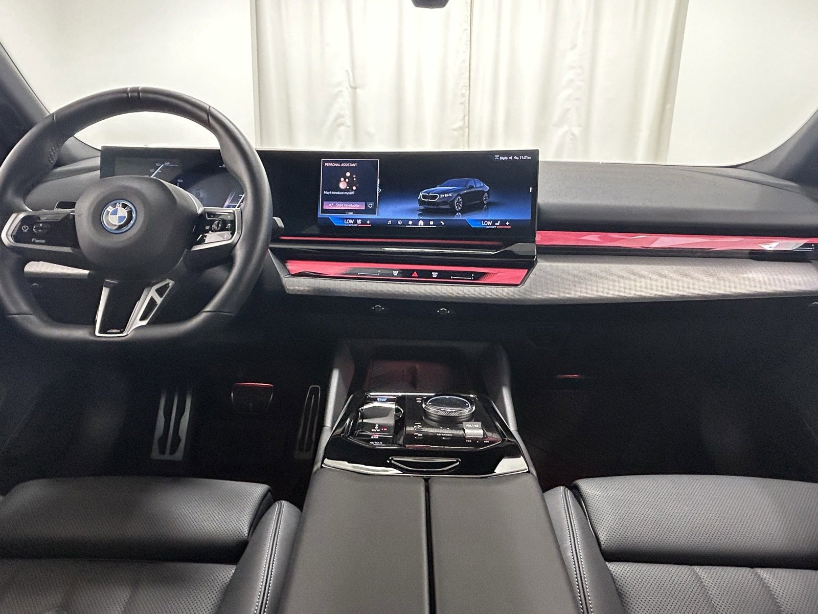 Used 2024 BMW i5 eDrive40i w/ M Sport Package image 9