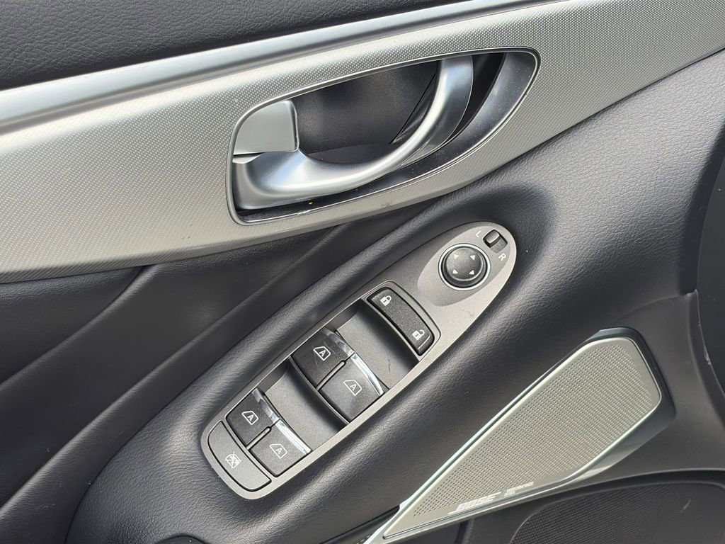 Used 2020 INFINITI Q50 Luxe RWD image 24
