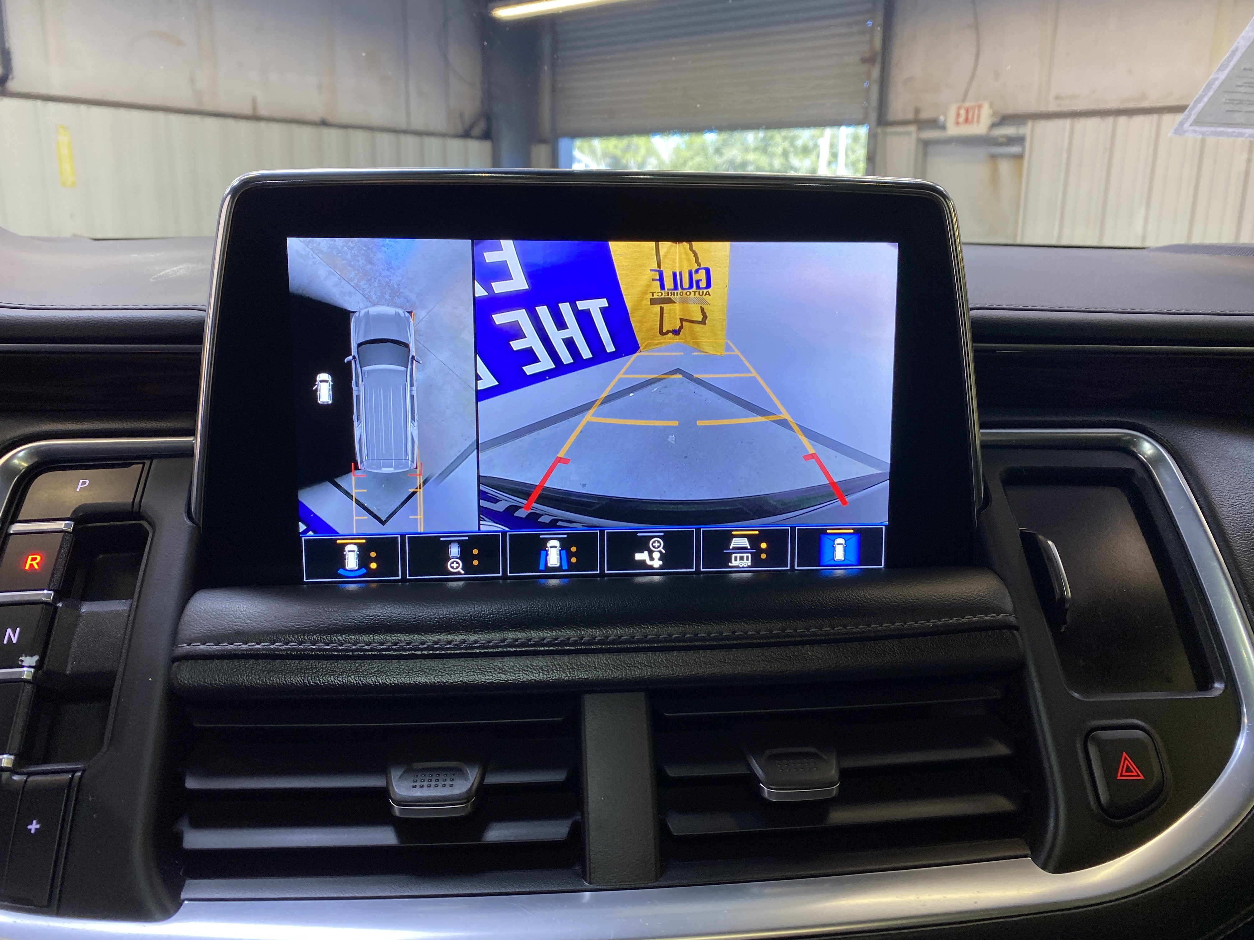 Used 2021 Chevrolet Tahoe Z71 w/ Luxury Package image 47