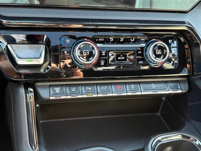 Used 2025 GMC Sierra 2500 AT4 w/ AT4 Premium Plus Package image 14