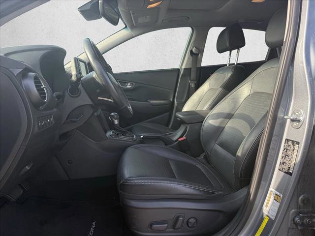 Used 2020 Hyundai Kona Ultimate w/ Cargo Package FWD image 10