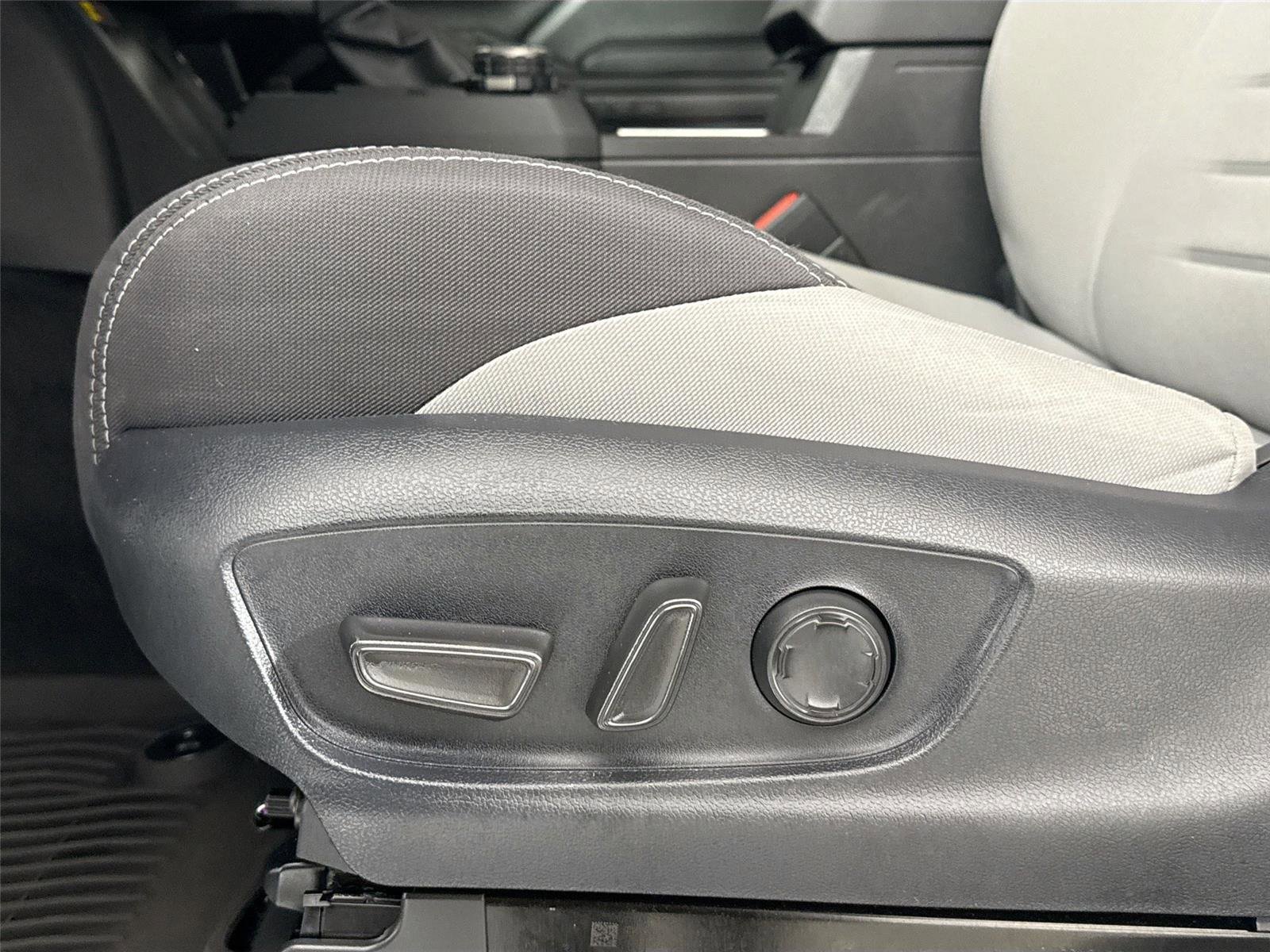 Certified 2025 Toyota Tacoma TRD Sport w/ TRD Sport Upgrade Package image 31