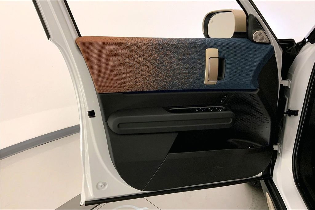 Used 2025 MINI Cooper Countryman S w/ Comfort Package Max image 24