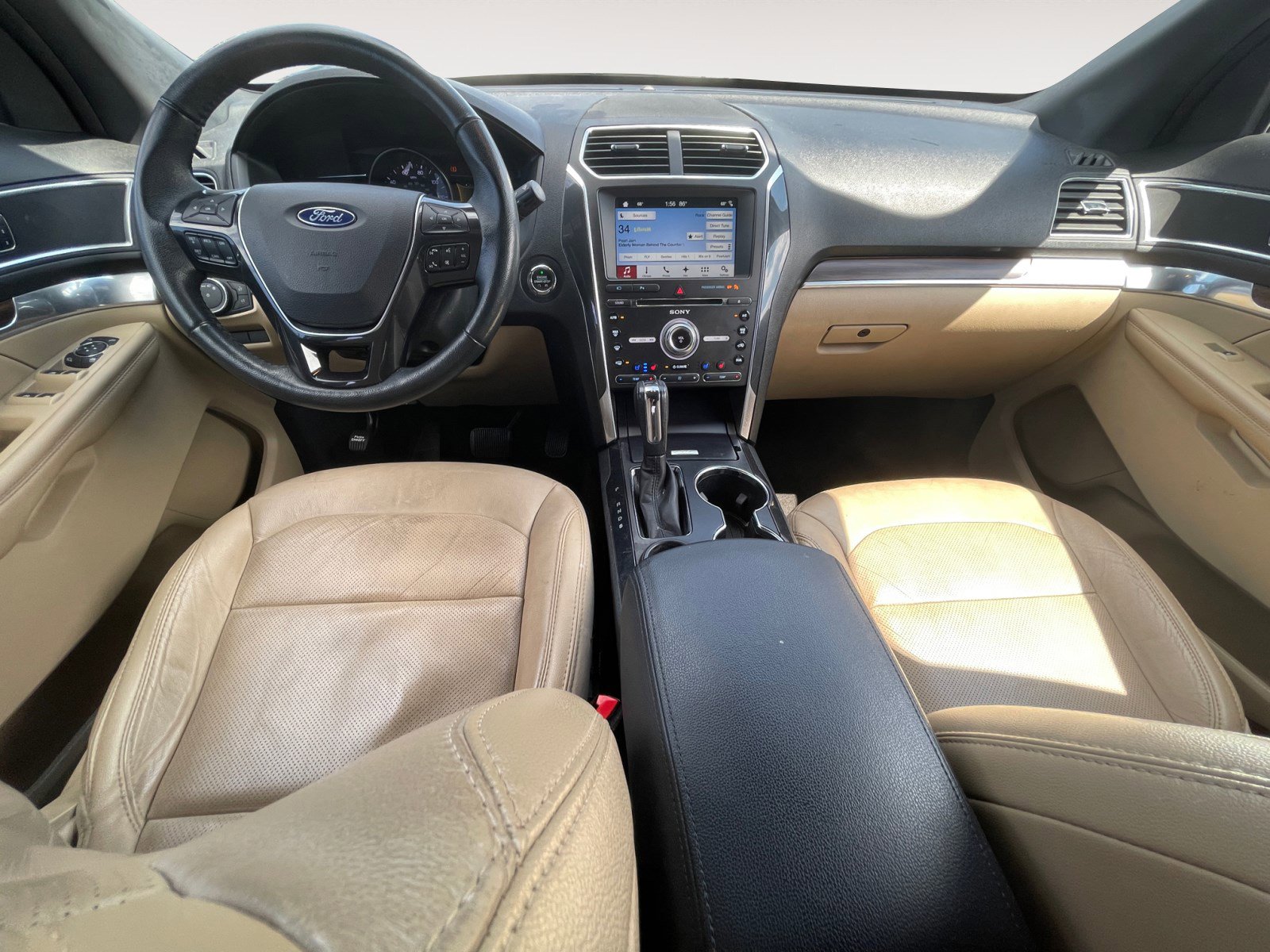 Used 2017 Ford Explorer Limited image 10