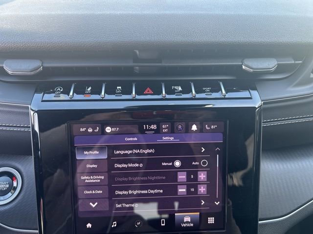 New 2025 Jeep Grand Cherokee L Altitude image 31