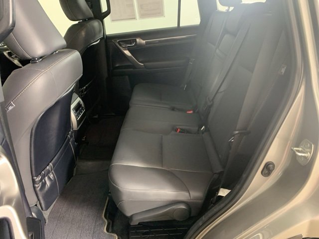 Used 2023 Lexus GX 460 Premium w/ Premium Package image 24