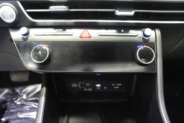 Used 2025 Hyundai Sonata SEL FWD image 18