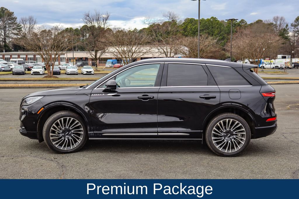Used 2022 Lincoln Corsair AWD w/ Premium Package image 4