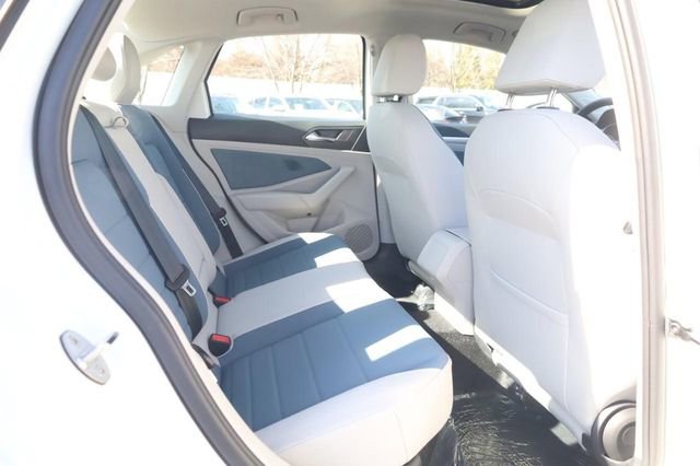 New 2026 Volkswagen Jetta SE image 22
