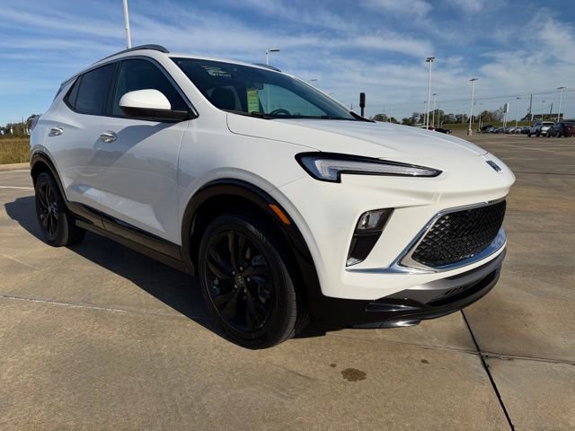 Used 2024 Buick Encore GX Sport Touring image 7