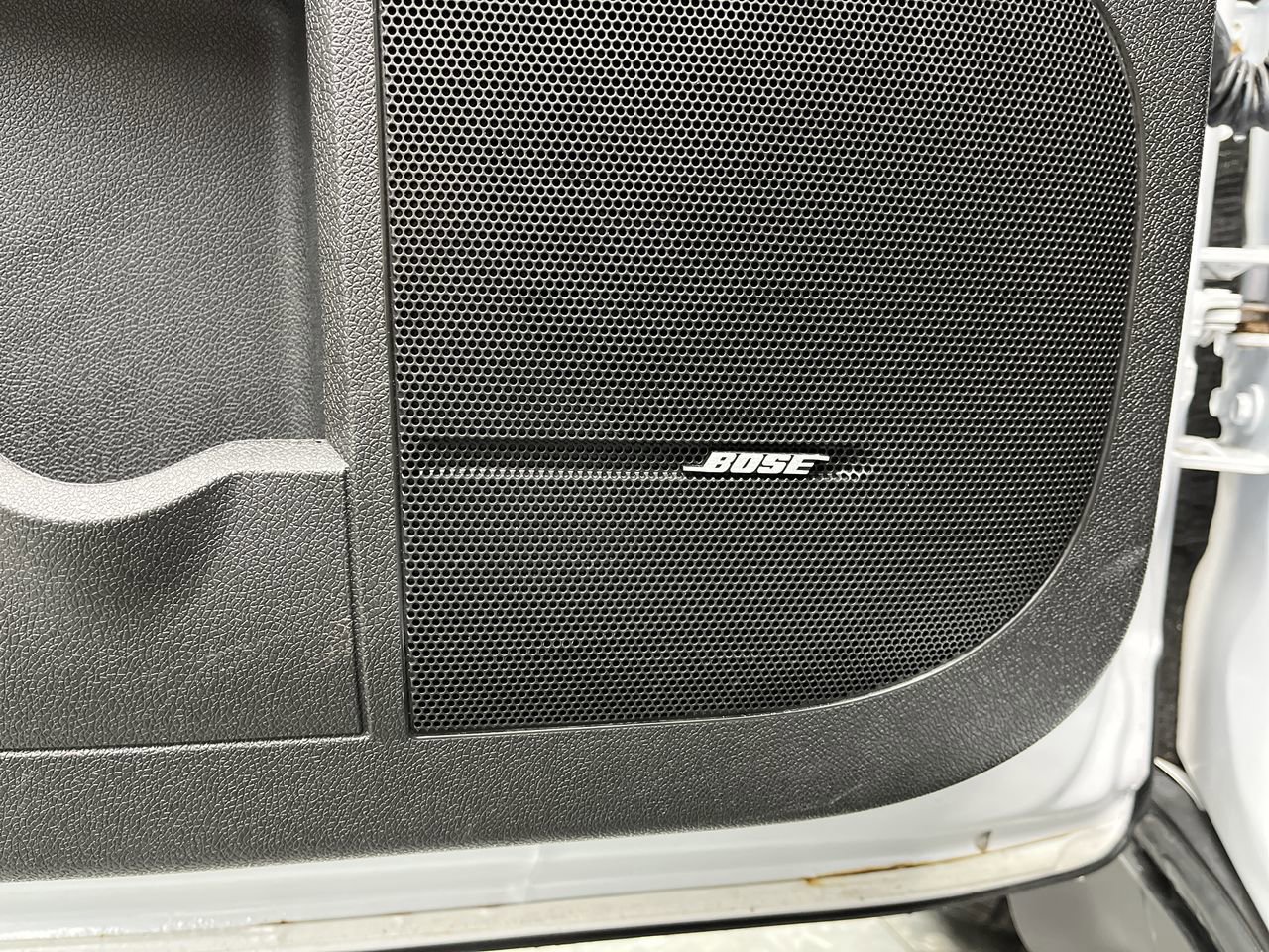 Used 2016 Chevrolet Traverse LT image 9
