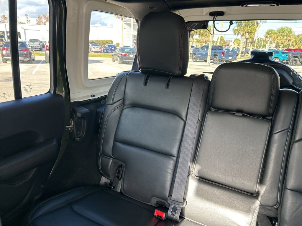 Used 2022 Jeep Wrangler Unlimited Rubicon w/ Trailer Tow Package image 13