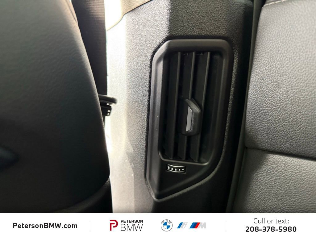 Used 2021 BMW X7 xDrive40i w/ Cold Weather Package image 23