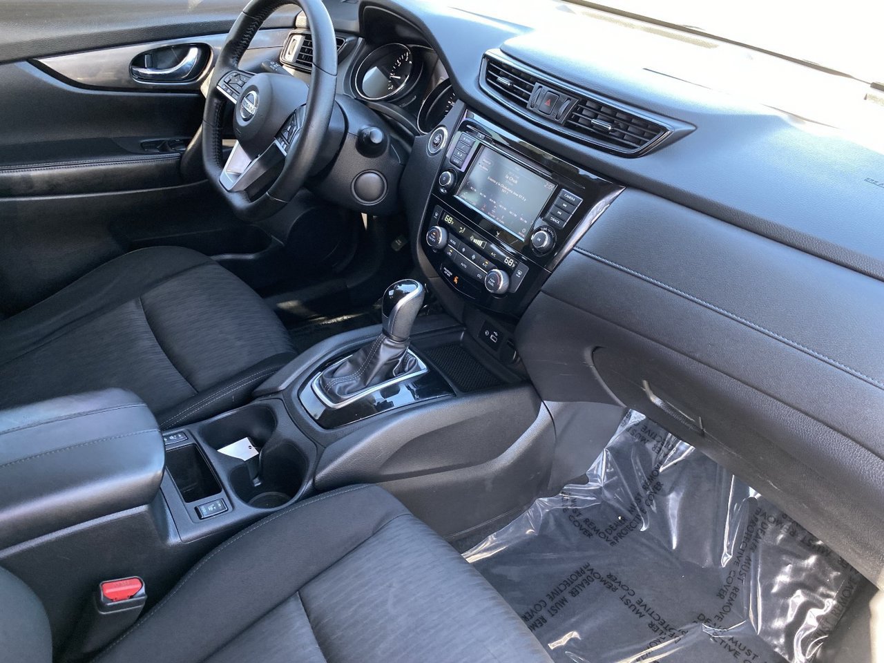 Certified 2020 Nissan Rogue SV FWD image 9