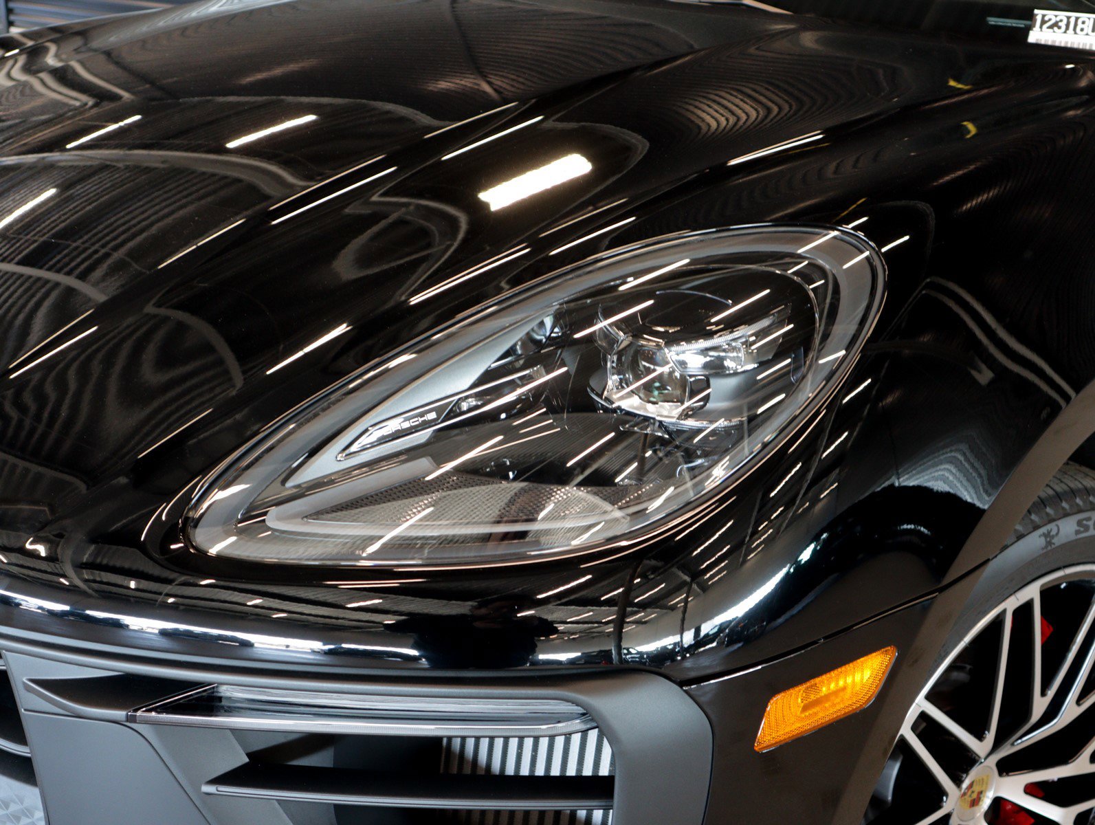 Certified 2025 Porsche Macan GTS image 23