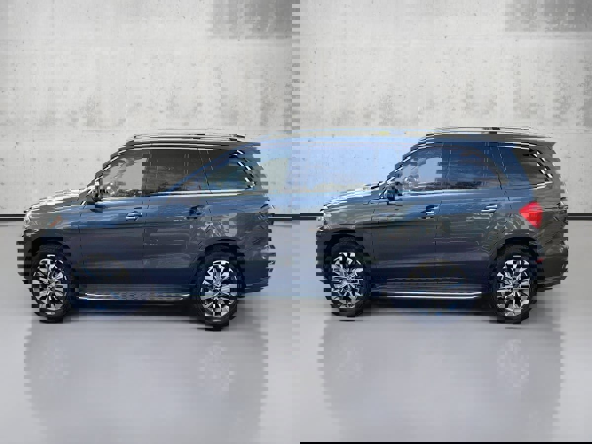 Used 2014 Mercedes-Benz GL 450 4MATIC image 4