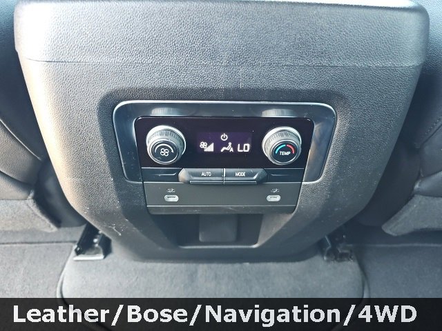 Used 2023 Chevrolet Suburban LT image 31