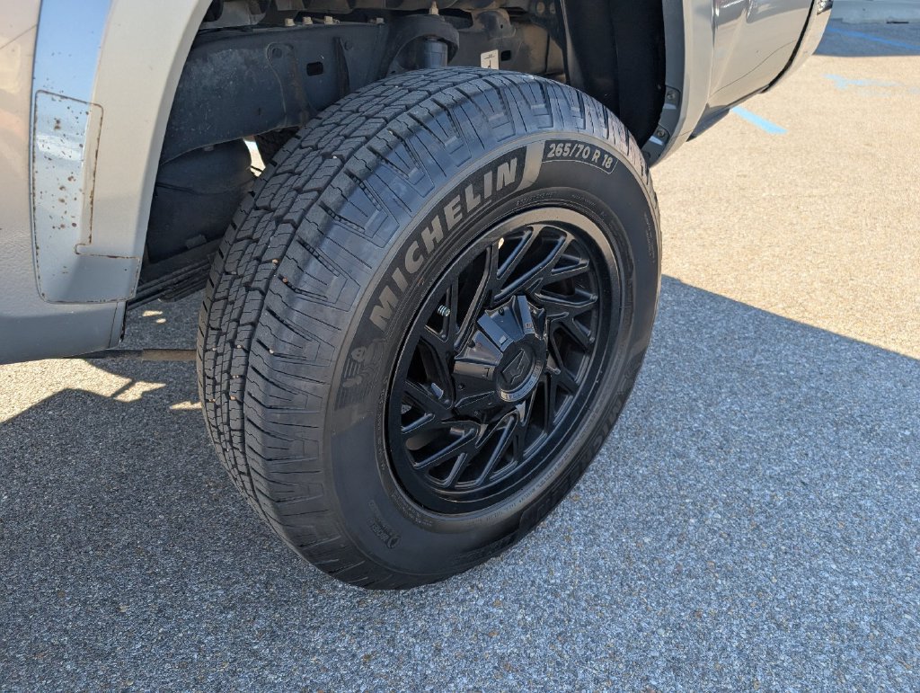 Used 2023 Toyota Tacoma SR5 RWD image 31