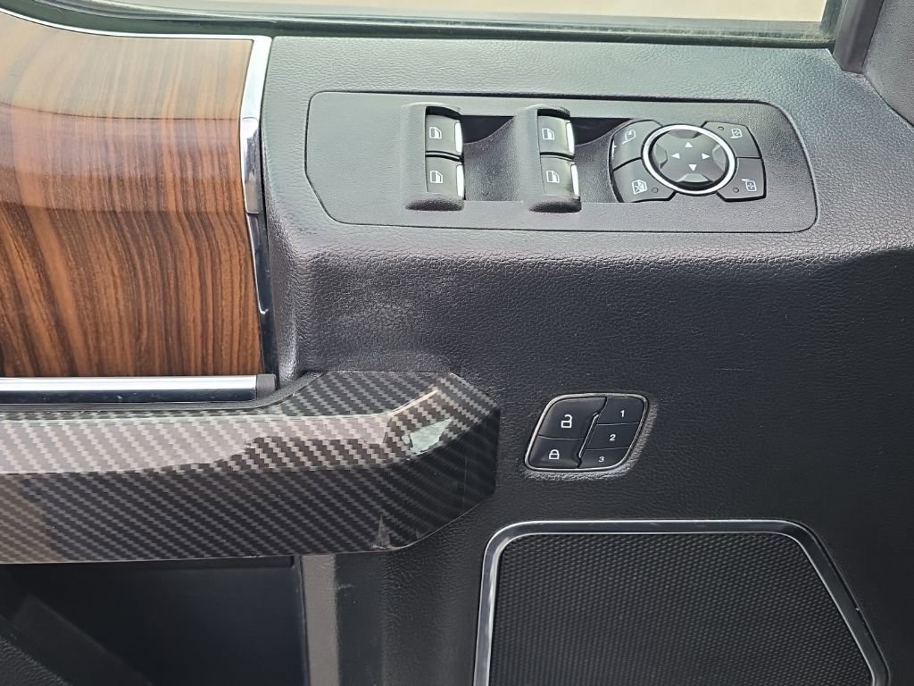 Used 2017 Ford F150 Lariat image 18