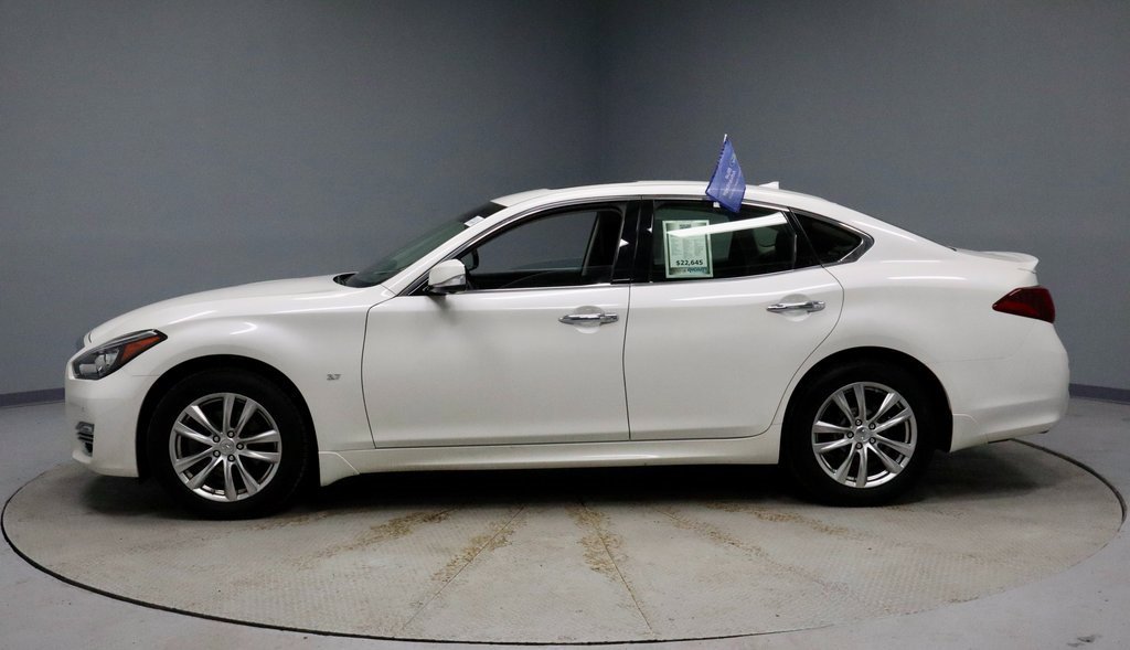 Used 2017 INFINITI Q70 3.7 w/ Technology Package image 8