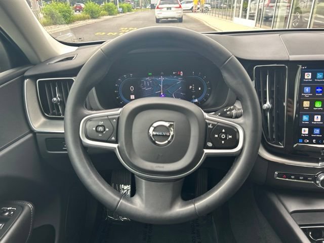 Certified 2023 Volvo XC60 B5 Core AWD/4WD image 17