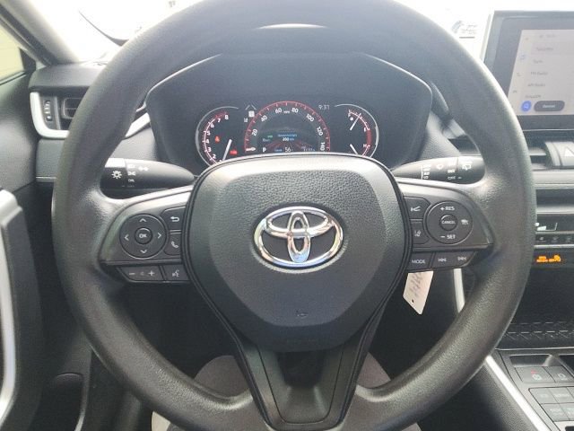 Used 2024 Toyota RAV4 LE AWD/4WD image 35