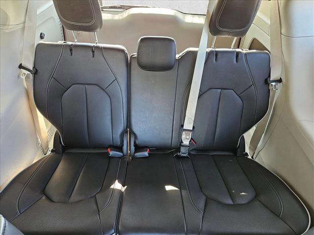 Used 2023 Chrysler Pacifica Limited image 18