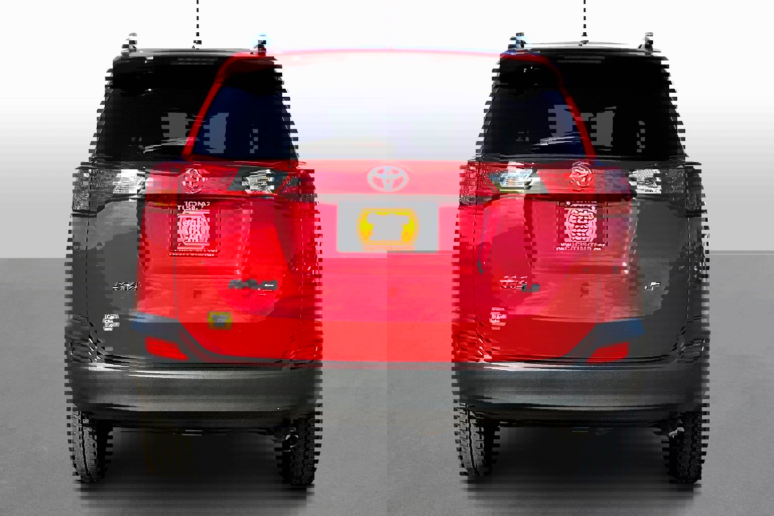 Used 2015 Toyota RAV4 LE image 4