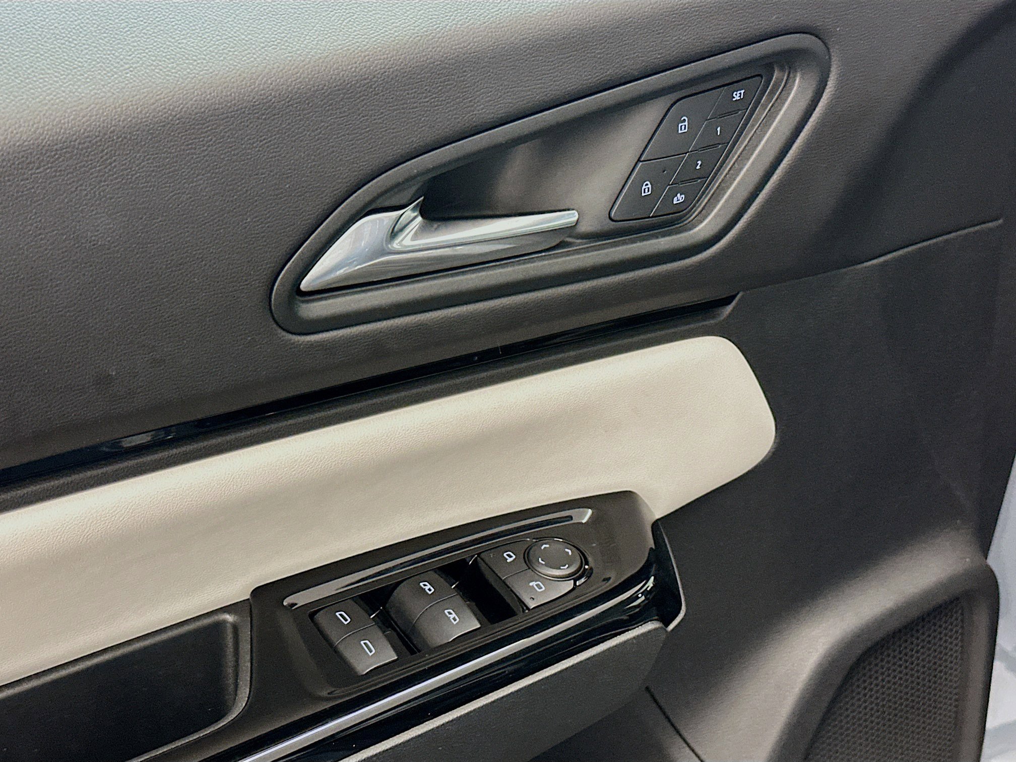 Used 2025 Honda Prologue Touring image 15