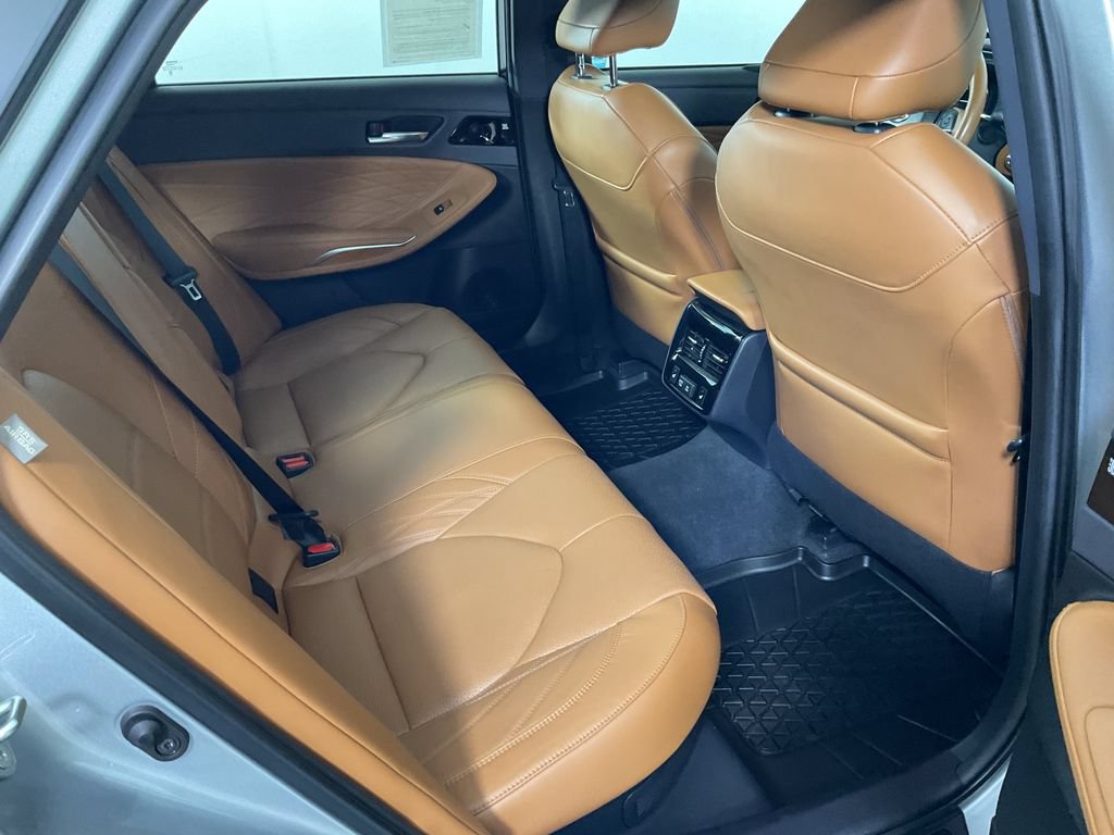 Used 2021 Toyota Avalon Limited w/ Advanced Safety Package FWD image 25